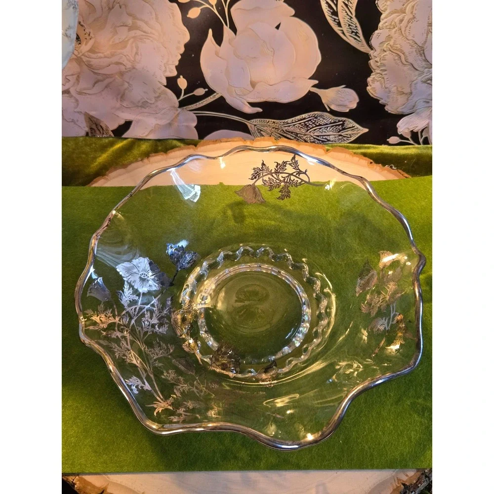 Vintage‎ Silver Overlay Clear Glass Ruffled Floral Poppy Bowl Scalloped Rim